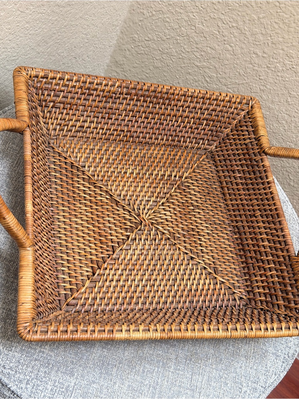 Pampered Chef Woven Selections Square Heavy Duty Woven Tray With Handles